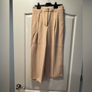ARITZIA WILFRED Effortless Crop Pant - size 4 - beige